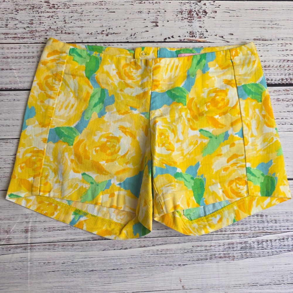 Lilly Pulitzer Yellow Floral Rose Cotton Shorts Size 00 30x4 Style 92037 Summer